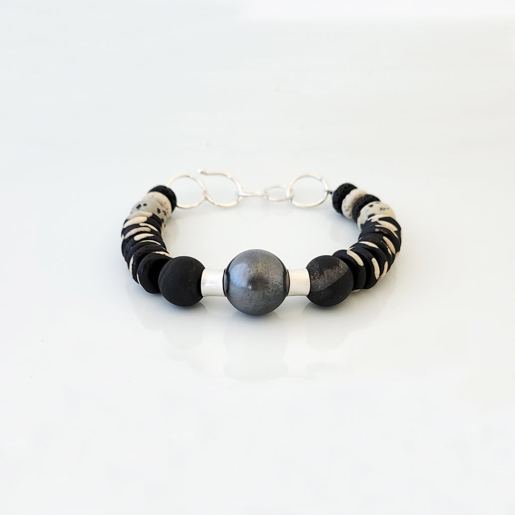 Arty Line-Up in Sterling and Charcoal II - Bracelet