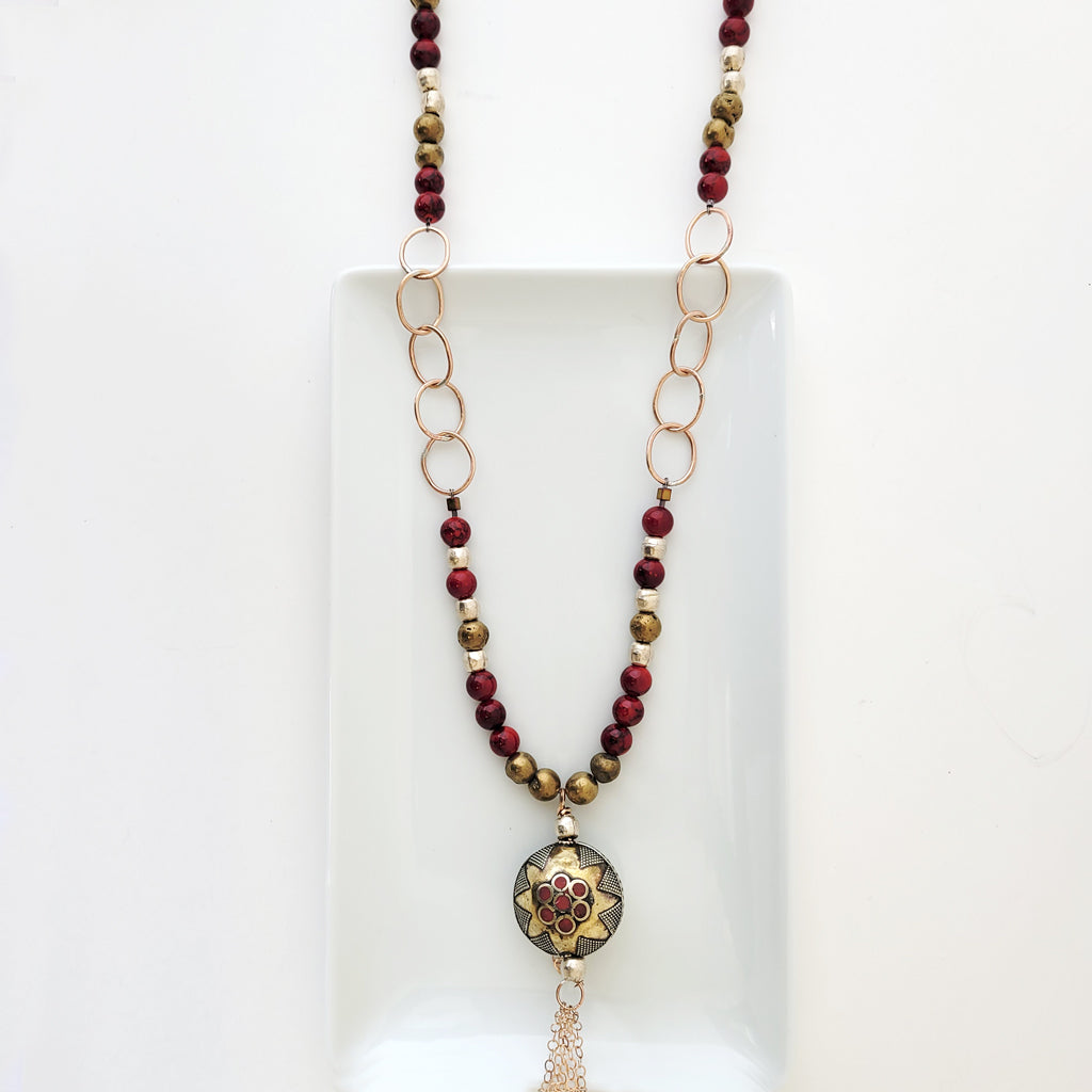 Dazzle in Red - Necklace