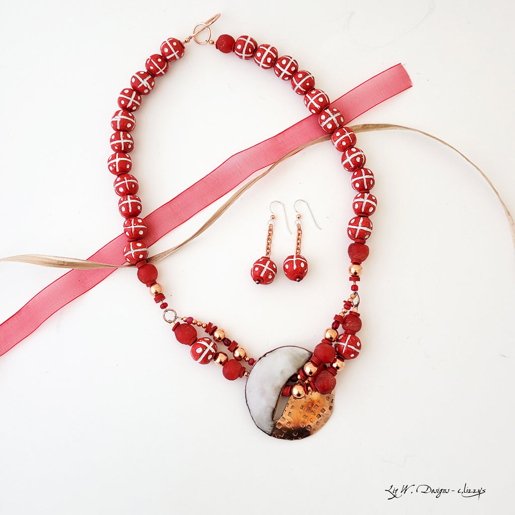 Red and White Delight - Necklace