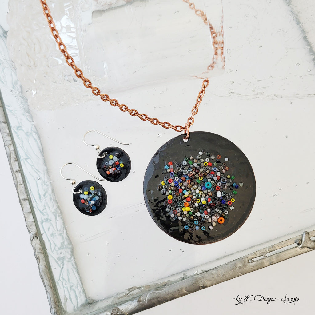 Art Play in Black - Necklace