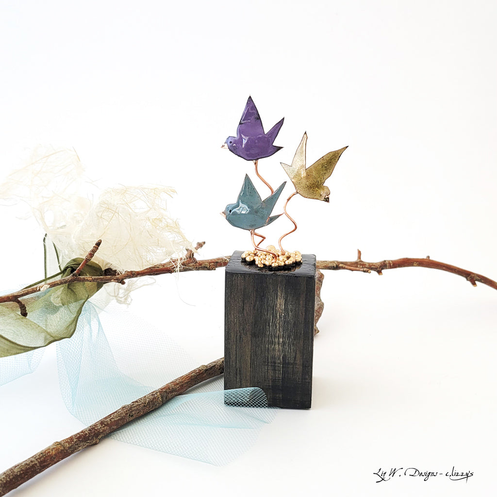 Mini Birdie Trio - Wood Base