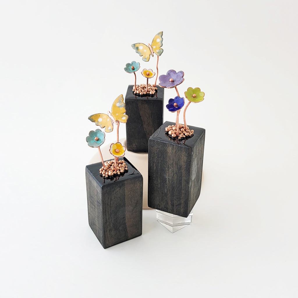 Mini Daisy Trio - Wood Base